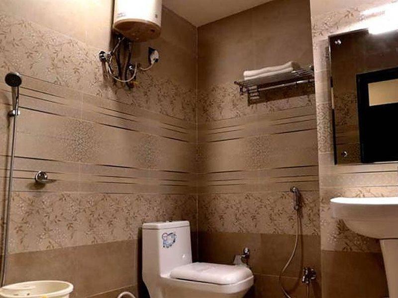Hotel Vinayak Lifestyle Hotels ラクナウ エクステリア 写真