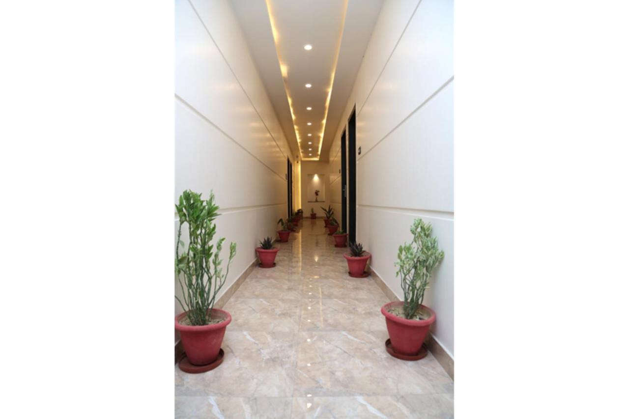 Hotel Vinayak Lifestyle Hotels ラクナウ エクステリア 写真