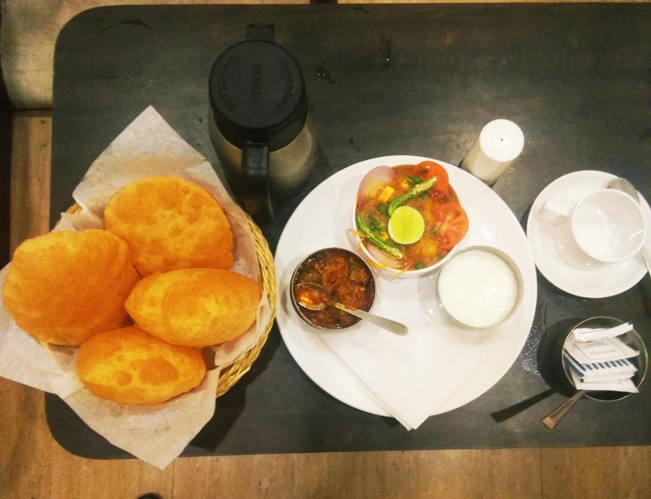 Hotel Vinayak Lifestyle Hotels ラクナウ エクステリア 写真