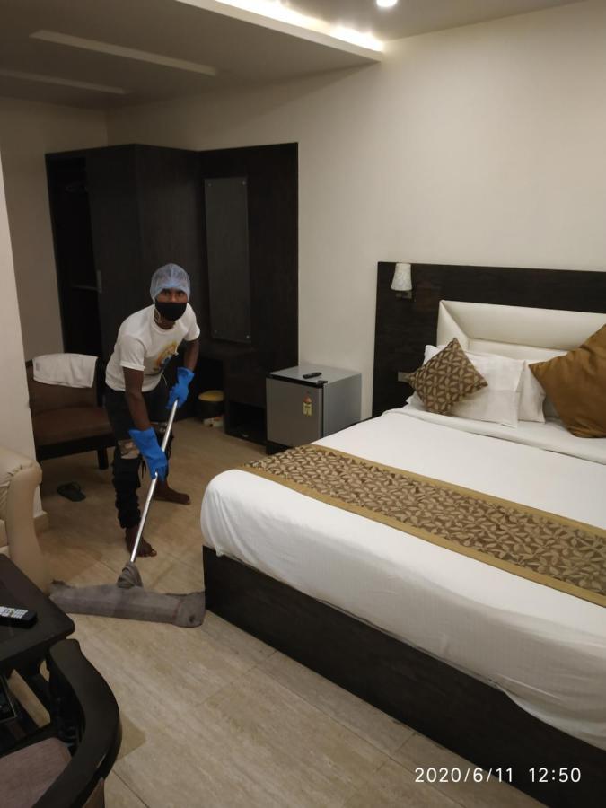 Hotel Vinayak Lifestyle Hotels ラクナウ エクステリア 写真
